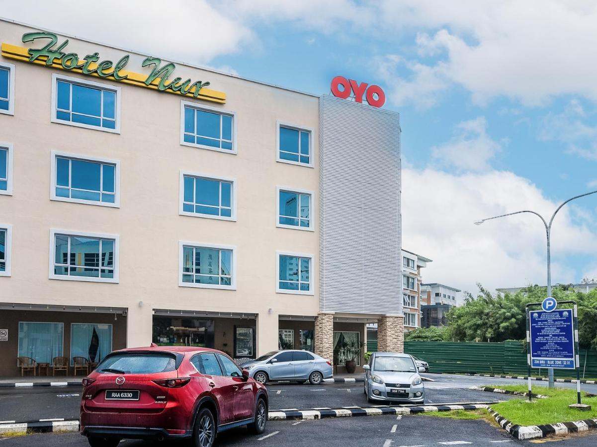 Super Oyo 985 Hotel Nur Miri Ngoại thất bức ảnh