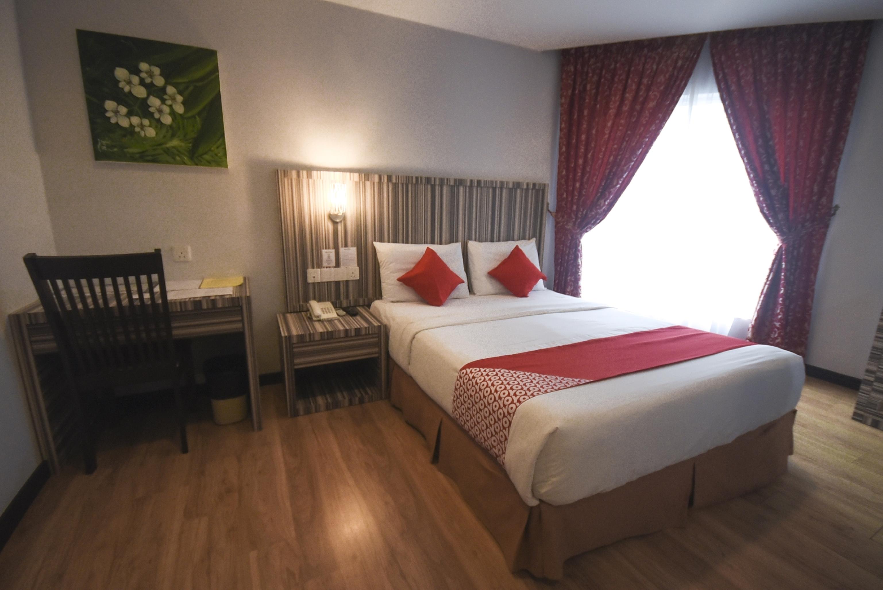 Super Oyo 985 Hotel Nur Miri Ngoại thất bức ảnh