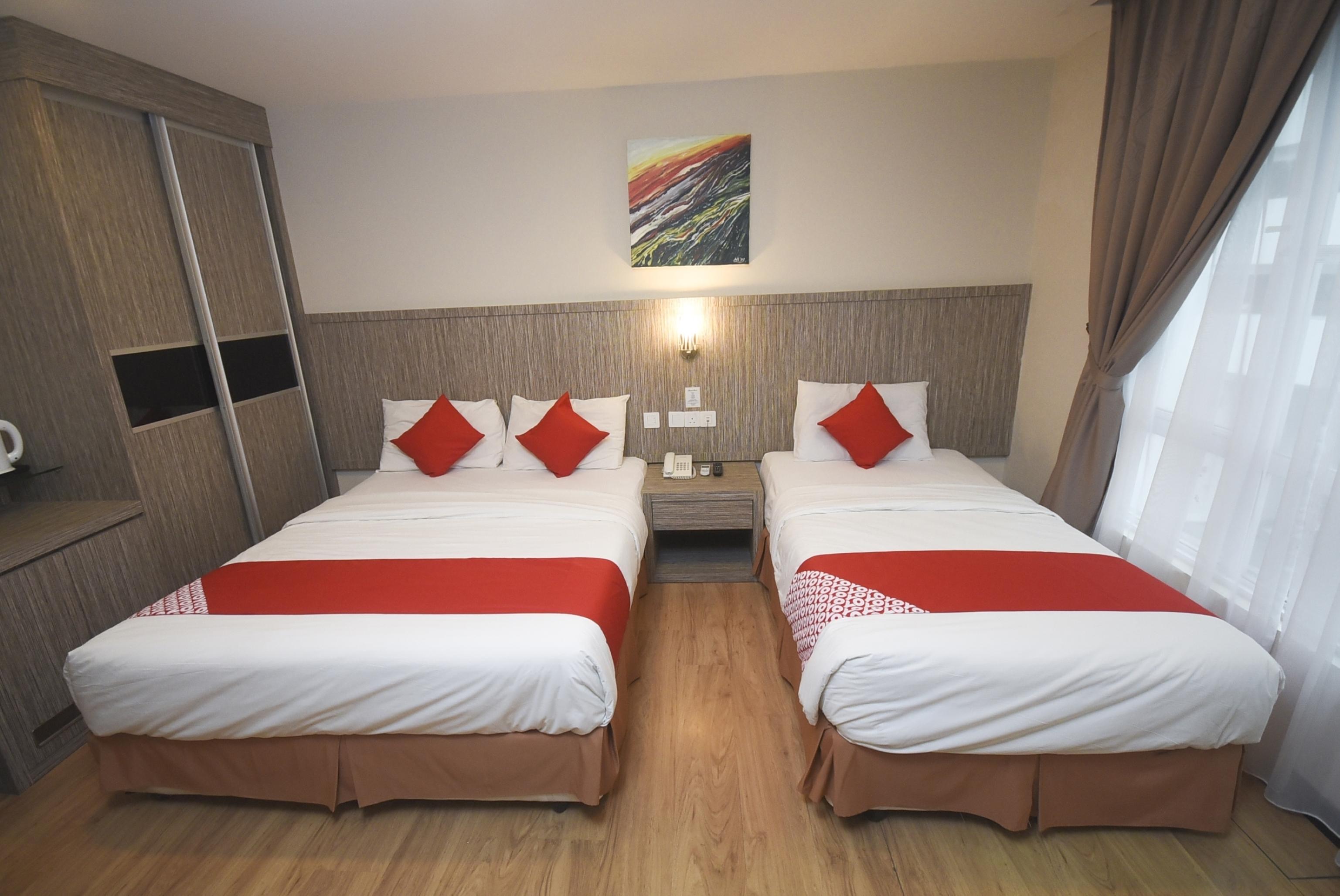 Super Oyo 985 Hotel Nur Miri Ngoại thất bức ảnh