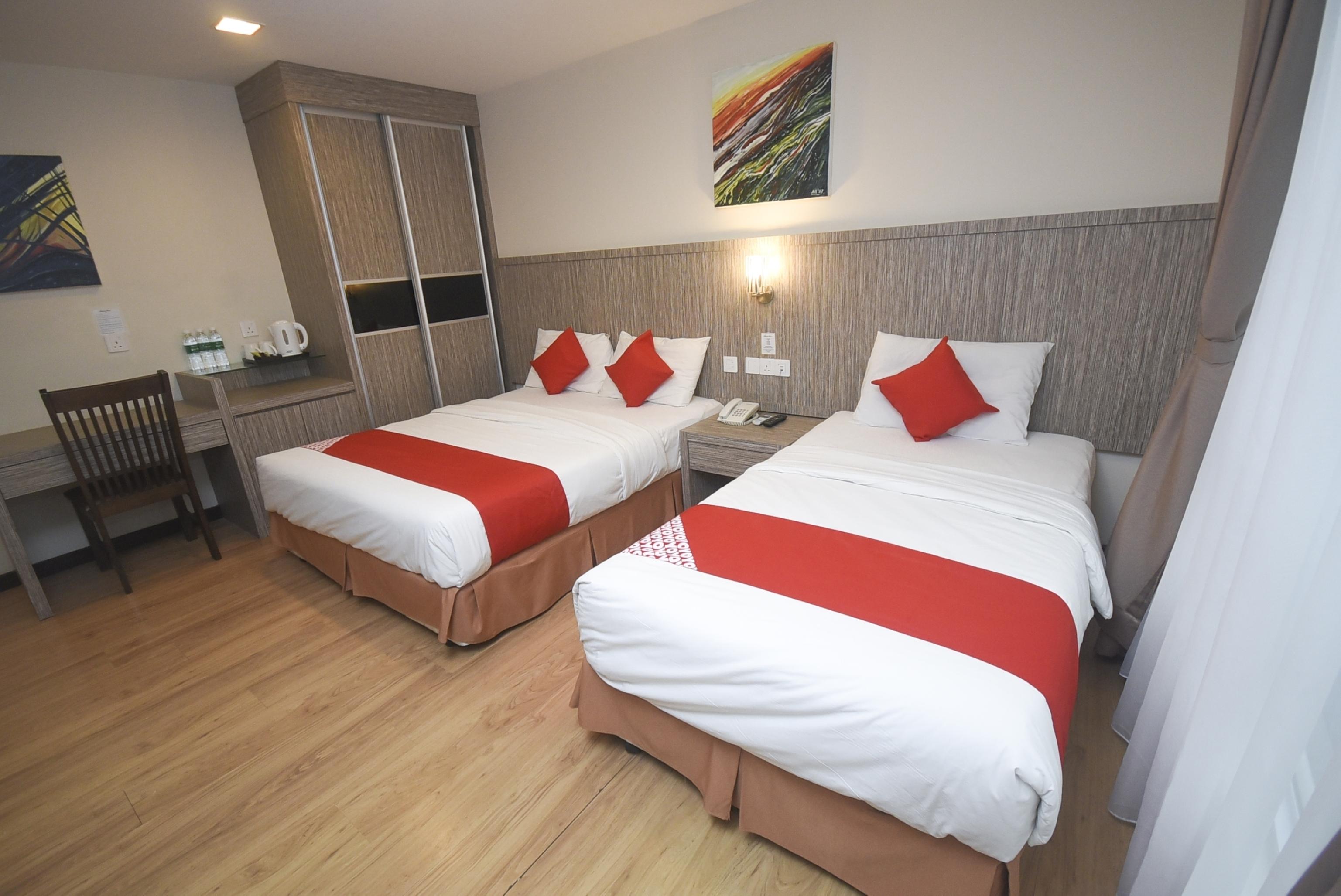 Super Oyo 985 Hotel Nur Miri Ngoại thất bức ảnh