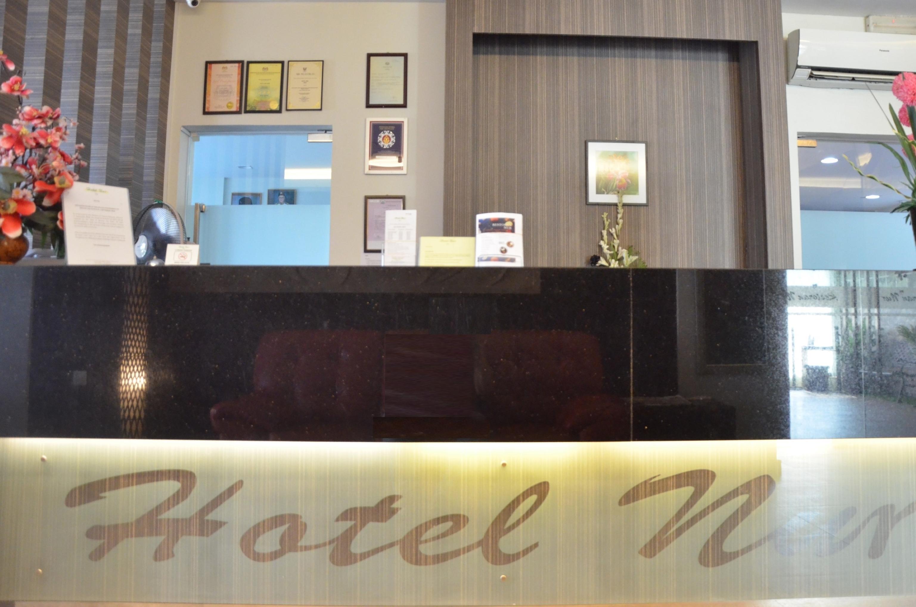 Super Oyo 985 Hotel Nur Miri Ngoại thất bức ảnh