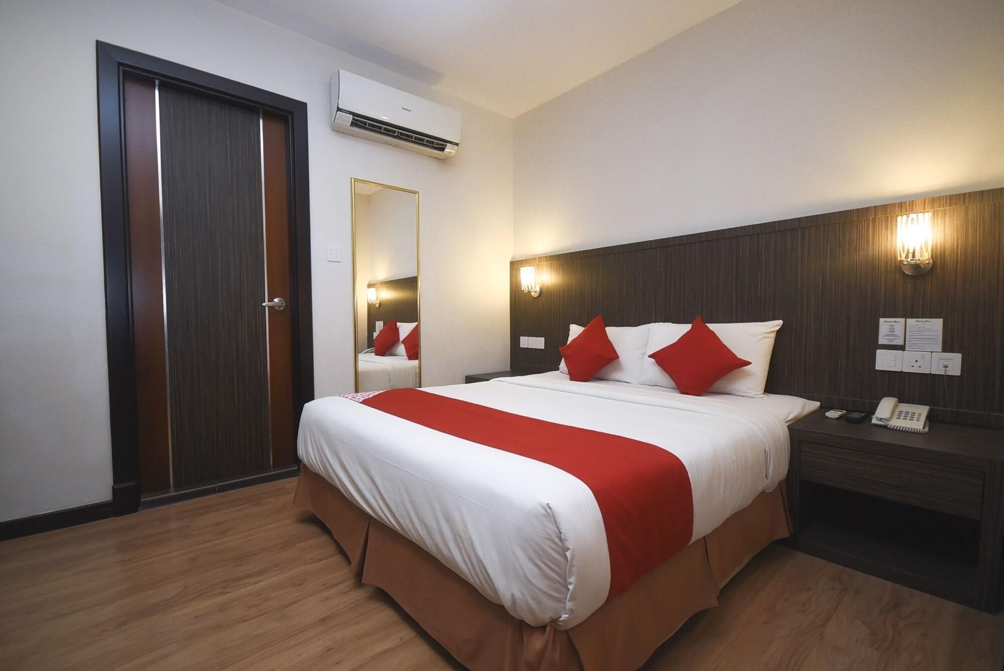Super Oyo 985 Hotel Nur Miri Ngoại thất bức ảnh