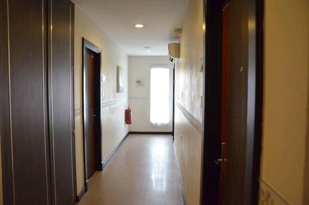 Super Oyo 985 Hotel Nur Miri Ngoại thất bức ảnh
